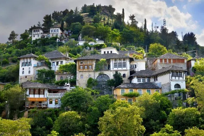 Celo Πανσιόν