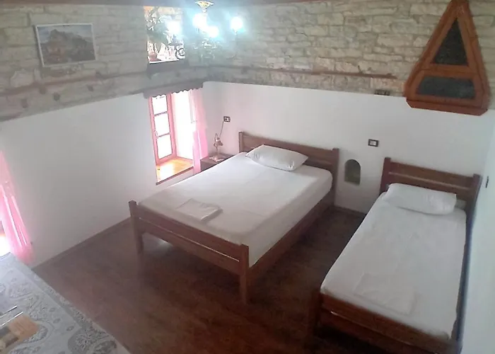 Celo Πανσιόν Αργυρόκαστρο