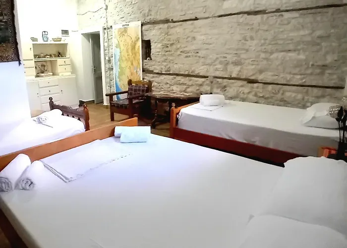Celo Πανσιόν Αργυρόκαστρο