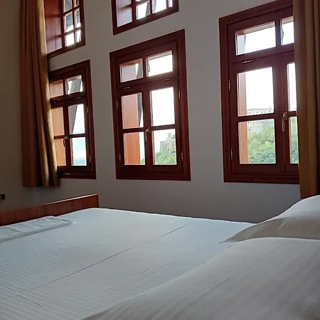 Celo 3* Gjirokastër