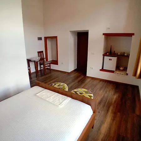 Celo Guest house *